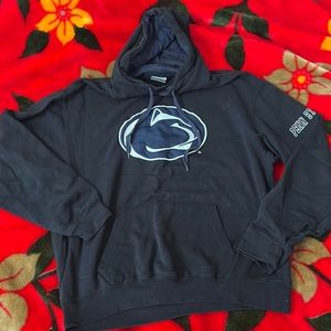 Men’s large Penn state hoodie logo on sleeve